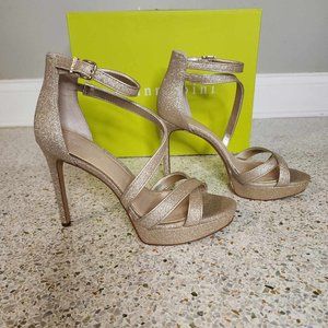Gianni Bini - 9.5 Heels